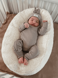 newborn meegroei baby