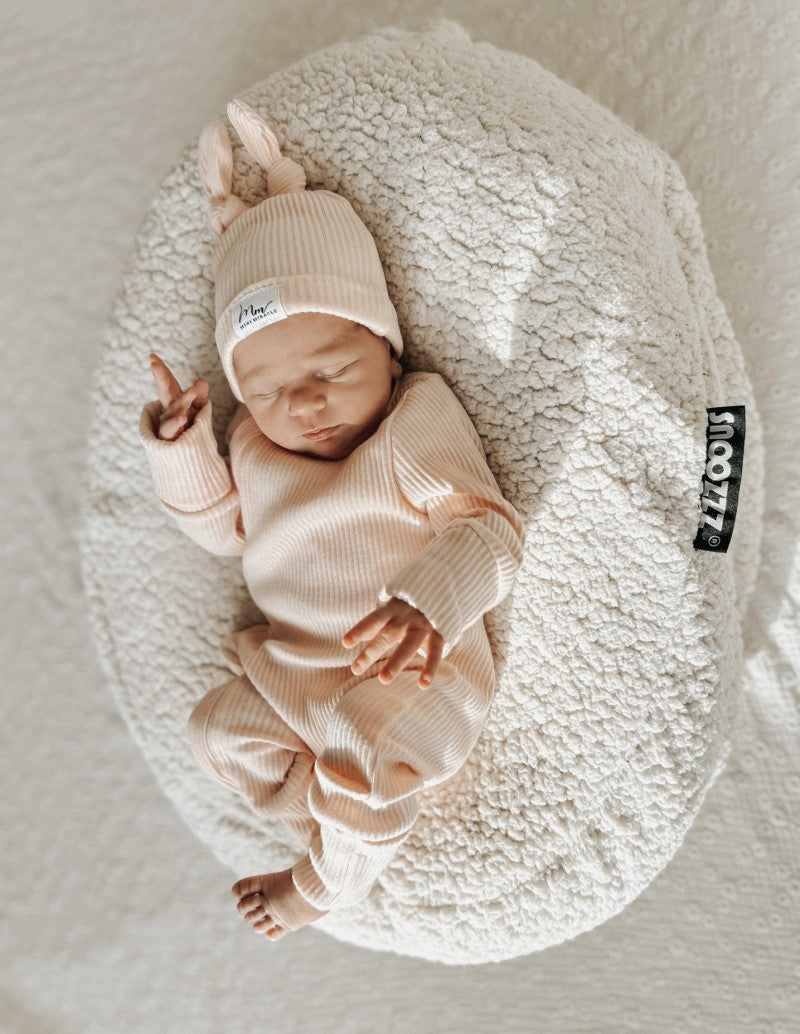 newborn meegroei baby