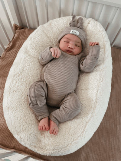 newborn meegroei baby